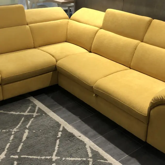 Divano letto Angolare Victra con pouf contenitore